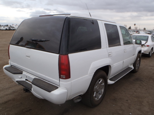 1GYEK13R2XR400741 - 1999 CADILLAC ESCALADE WHITE photo 4