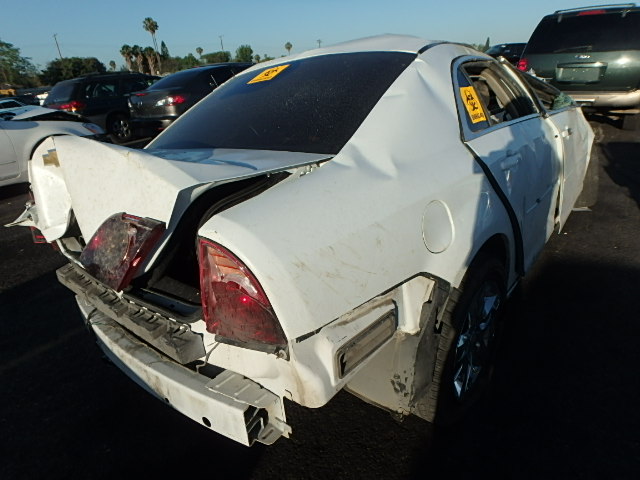 1G1ZC5EB3AF307434 - 2010 CHEVROLET MALIBU 1LT WHITE photo 4