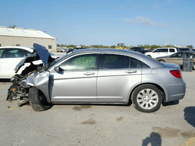 1C3CCBAB1DN646712 - 2013 CHRYSLER 200 LX SILVER photo 10