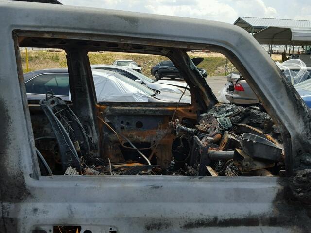1J8HG58296C364029 - 2006 JEEP COMMANDER BURN photo 5