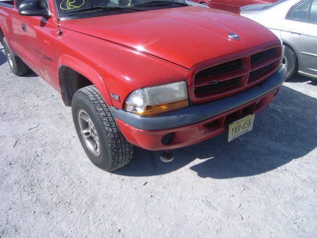 1B7GG22Y3WS557958 - 1998 DODGE DAKOTA RED photo 10