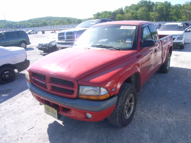 1B7GG22Y3WS557958 - 1998 DODGE DAKOTA RED photo 2