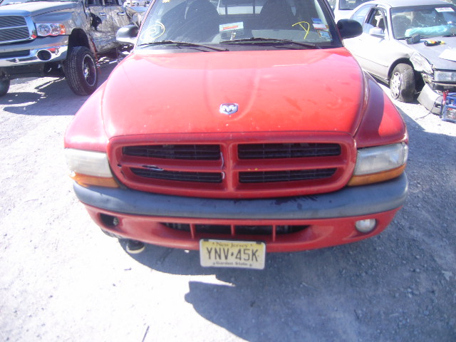 1B7GG22Y3WS557958 - 1998 DODGE DAKOTA RED photo 7