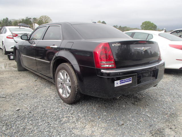 2C3CA6CT7AH329704 - 2010 CHRYSLER 300C BLACK photo 3