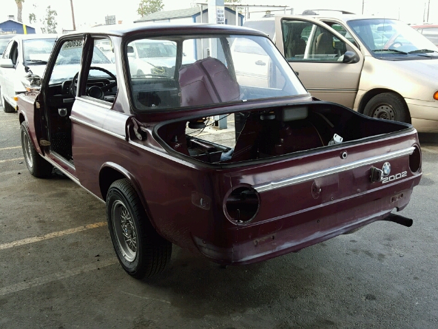 1670148 - 1970 BMW 2002 MAROON photo 3