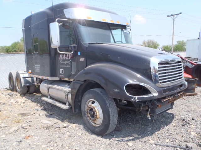 1FUJA6CV97LX54351 - 2007 FREIGHTLINER CONVENTION BLACK photo 1