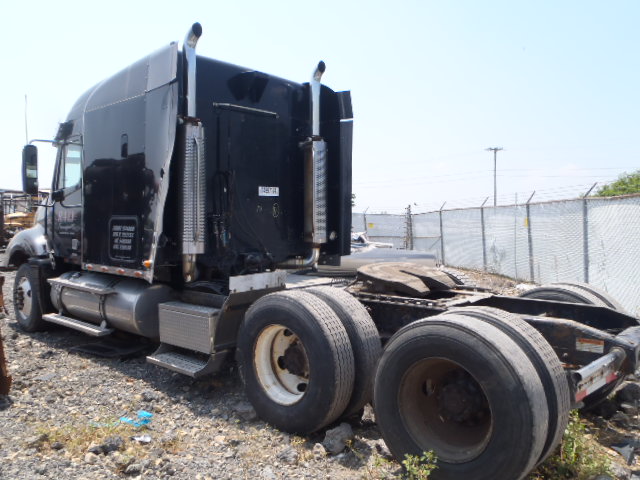 1FUJA6CV97LX54351 - 2007 FREIGHTLINER CONVENTION BLACK photo 3