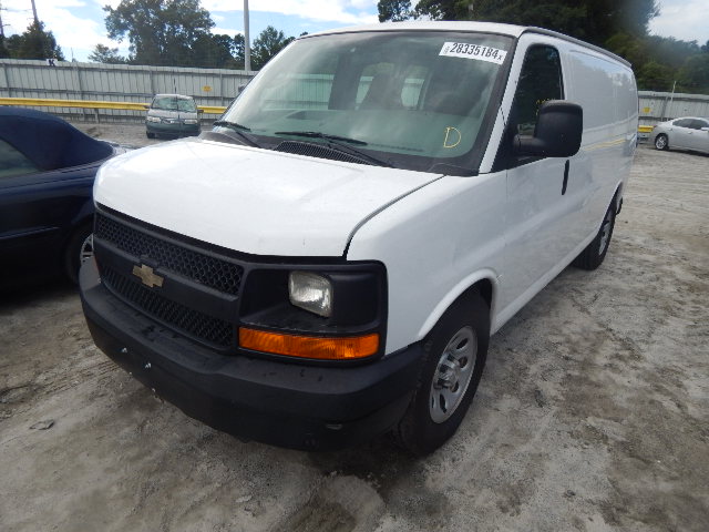 1GCFH154191129781 - 2009 CHEVROLET EXPRESS G1 WHITE photo 2