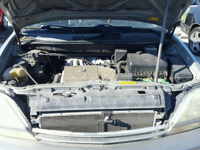 JTJGF10U120131198 - 2002 LEXUS RX 300 SILVER photo 7