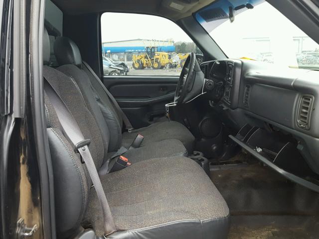 1GCEK14V02Z285759 - 2002 CHEVROLET SILVERADO BLACK photo 5