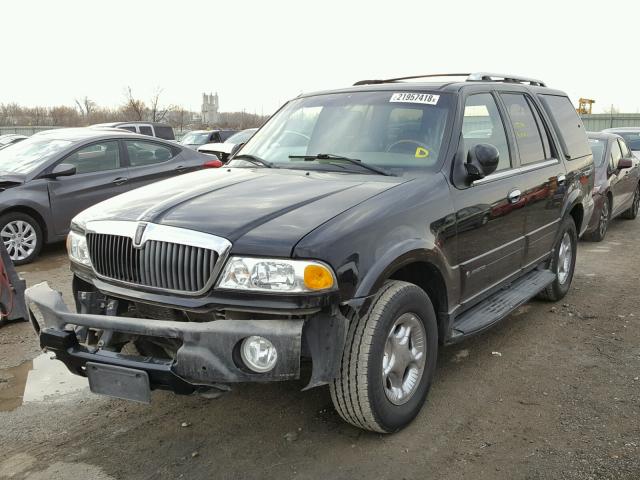 5LMFU28R82LJ16196 - 2002 LINCOLN NAVIGATOR 黑色 照片 2