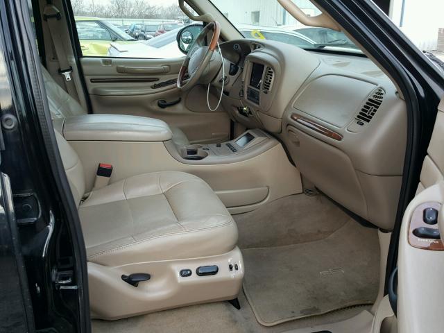 5LMFU28R82LJ16196 - 2002 LINCOLN NAVIGATOR 黑色 照片 5