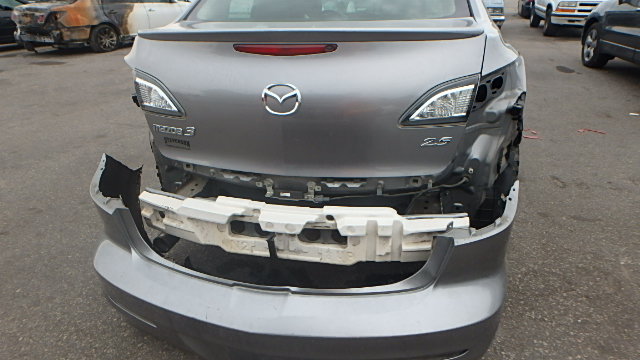 JM1BL1S58A1337560 - 2010 MAZDA 3 SILVER photo 10