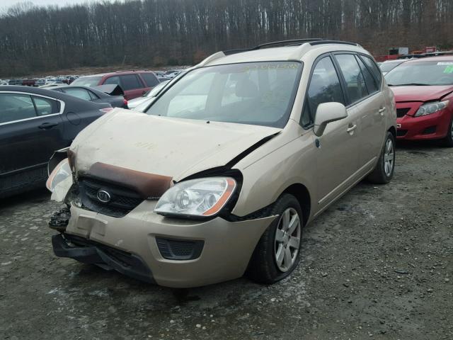 KNAFG526177047766 - 2007 KIA RONDO LX GOLD photo 2