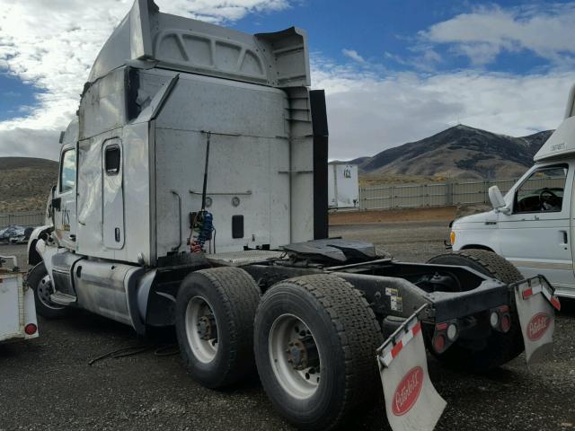 1XPBDP9X6GD358615 - 2016 PETERBILT 579 WHITE photo 3