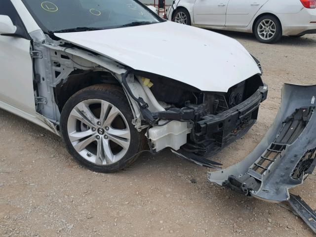 KMHHT6KD7CU067992 - 2012 HYUNDAI GENESIS CO WHITE photo 9