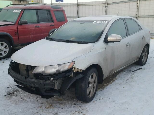 KNAFU4A21A5088662 - 2010 KIA FORTE EX SILVER photo 2