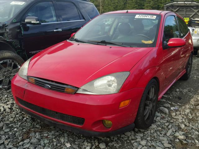3FAHP39592R231602 - 2002 FORD FOCUS SVT RED photo 2