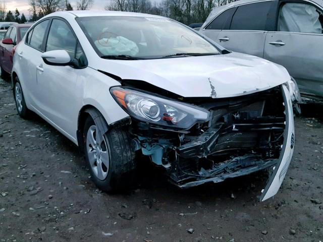 KNAFX4A62G5497224 - 2016 KIA FORTE LX WHITE photo 1