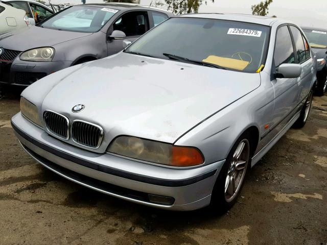 WBADN5346YGC95381 - 2000 BMW 540 I SILVER photo 2