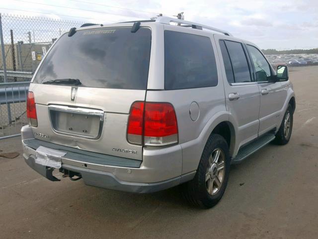 5LMEU88H05ZJ33811 - 2005 LINCOLN AVIATOR SILVER photo 4