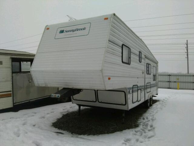 4UBBS0P22T1W03714 - 1996 SUNN 5TH WHEEL WHITE photo 2