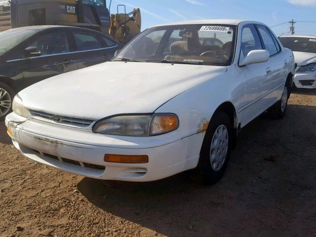 4T1SK12EXSU505911 - 1995 TOYOTA CAMRY LE WHITE photo 2