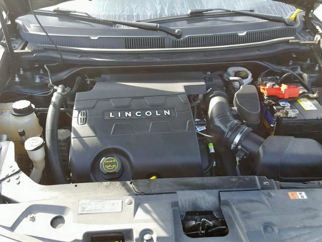 2LMHJ5NK2FBL01237 - 2015 LINCOLN MKT BLACK photo 7