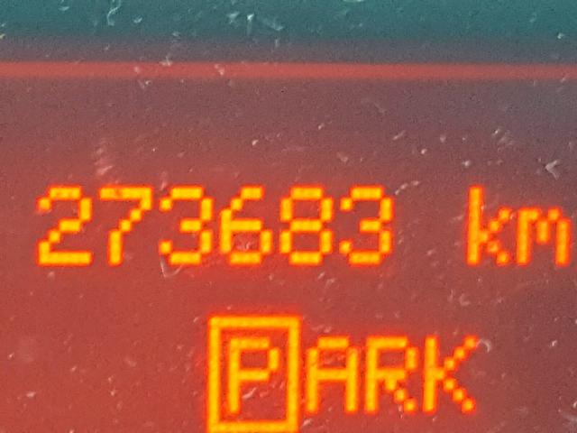 2G2WS522X41253504 - 2004 PONTIAC GRAND PRIX SILVER photo 8