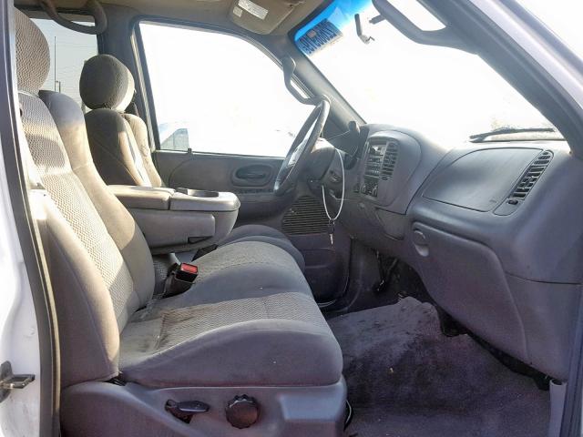 1FTRW08L82KA73676 - 2002 FORD F150 SUPER WHITE photo 5