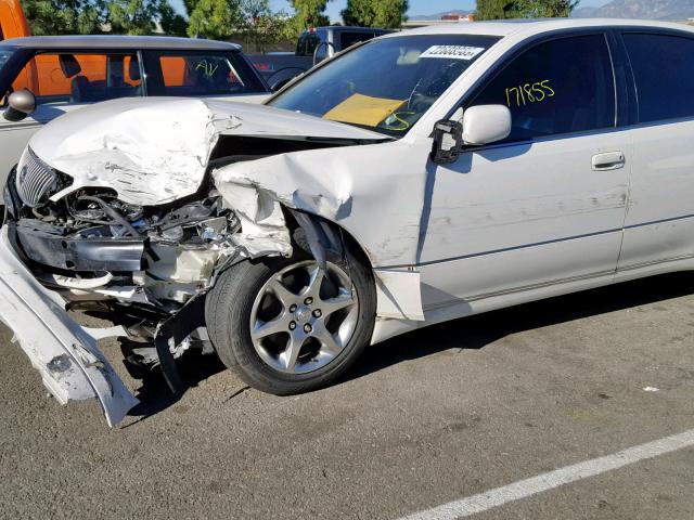 JT8BD68S9X0053004 - 1999 LEXUS GS 300 WHITE photo 9