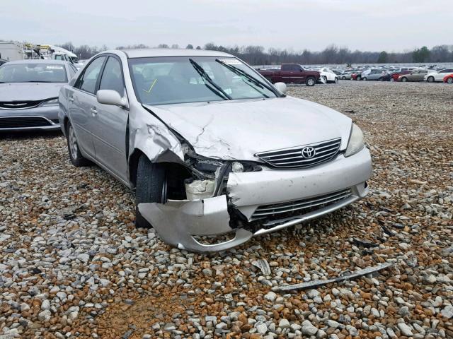 4T1BE30K95U960359 - 2005 TOYOTA CAMRY LE ვერცხლისფერი ფოტო 1