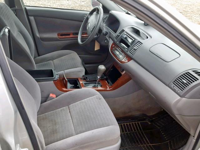 4T1BE30K95U960359 - 2005 TOYOTA CAMRY LE ვერცხლისფერი ფოტო 5