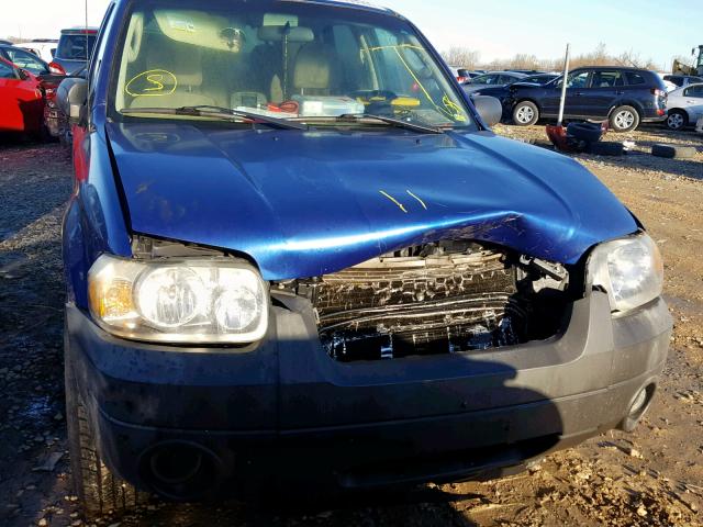 1FMYU03115KC11128 - 2005 FORD ESCAPE XLT BLUE photo 9