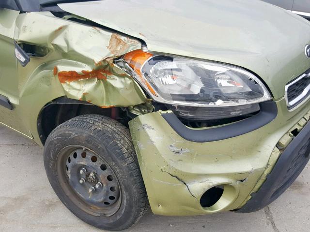 KNDJT2A51C7437390 - 2012 KIA SOUL Жасыл фото 9