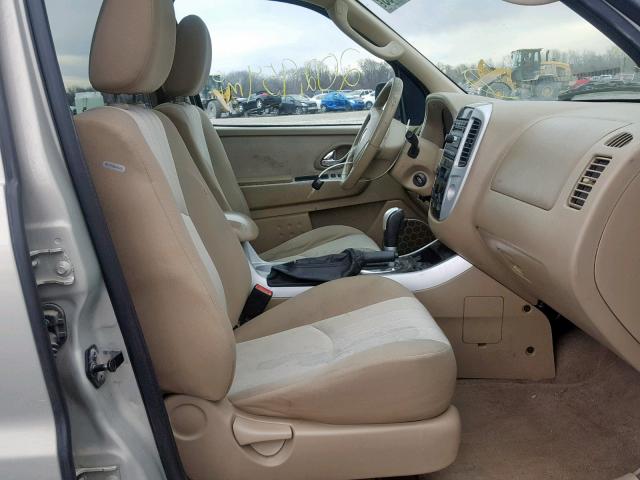 4M2CU57115DJ26911 - 2005 MERCURY MARINER TAN photo 5