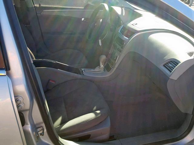 1G1ZA5E06CF387156 - 2012 CHEVROLET MALIBU LS SILVER photo 5