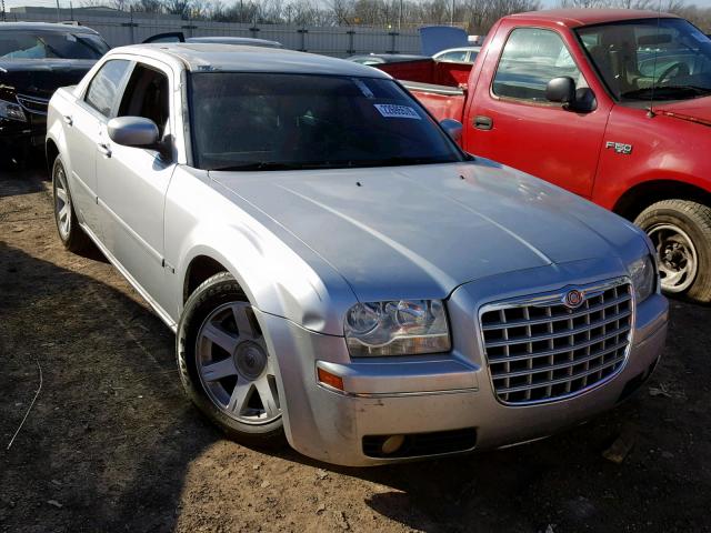 2C3JA53G85H588972 - 2005 CHRYSLER 300 TOURIN 银色 照片 1