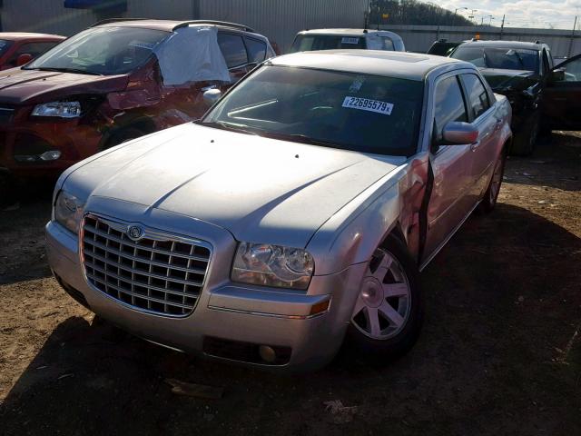 2C3JA53G85H588972 - 2005 CHRYSLER 300 TOURIN 银色 照片 2