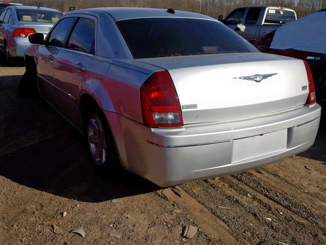 2C3JA53G85H588972 - 2005 CHRYSLER 300 TOURIN 银色 照片 3