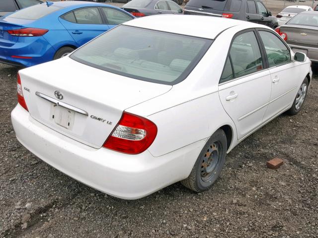 JTDBE32K020134309 - 2002 TOYOTA CAMRY LE WHITE photo 4