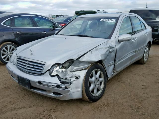 WDBRF84J94F546286 - 2004 MERCEDES-BENZ C 320 4MAT SILVER photo 2