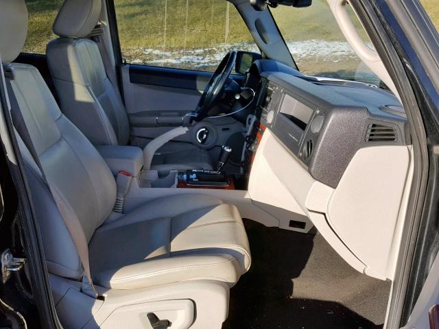 1J8HG58226C276035 - 2006 JEEP COMMANDER BLACK photo 5