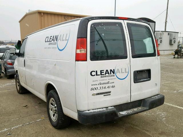 1GCSGAFX0B1125592 - 2011 CHEVROLET EXPRESS G1 WHITE photo 3