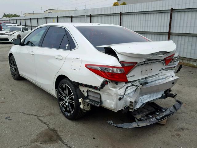 4T1BF1FK9GU190417 - 2016 TOYOTA CAMRY LE WHITE photo 3