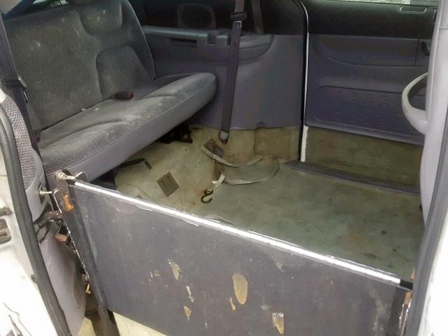 2B4GP44R4VR147801 - 1997 DODGE GRAND CARA 白色 照片 6