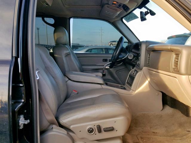 1GNEC13Z64J233921 - 2004 CHEVROLET TAHOE C150 黑色 照片 5