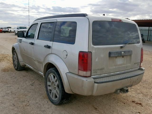 1D4PT4GX4BW606808 - 2011 DODGE NITRO HEAT SILVER photo 3