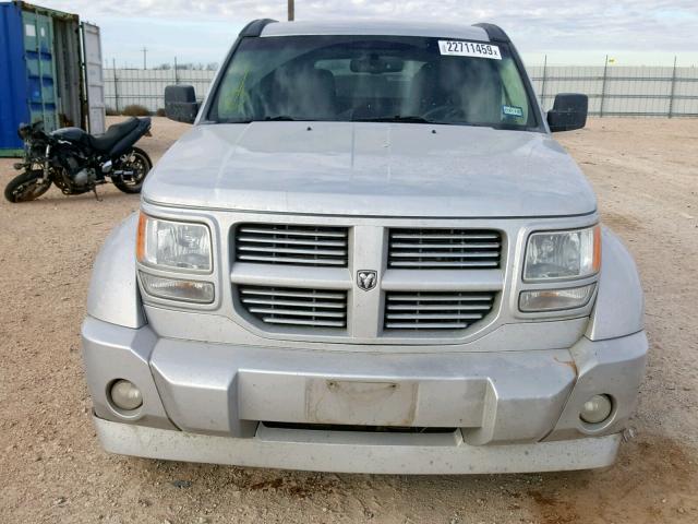 1D4PT4GX4BW606808 - 2011 DODGE NITRO HEAT SILVER photo 9