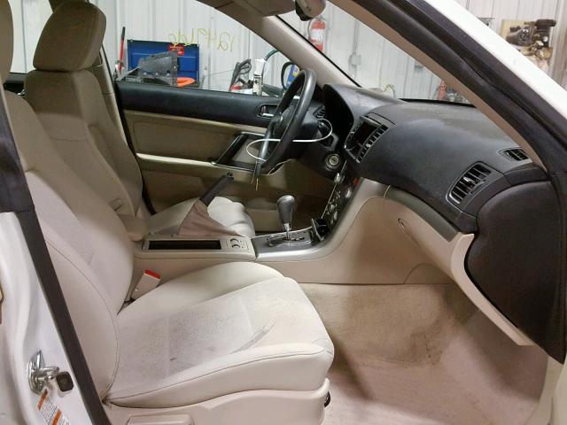 4S4BP61C287302324 - 2008 SUBARU OUTBACK 2. WHITE photo 5